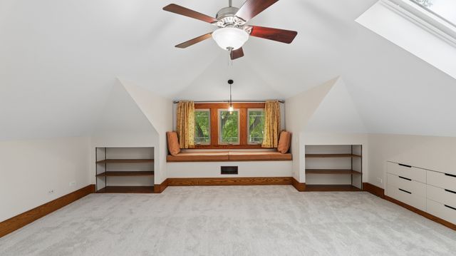 407 N Pine Avenue, Arlington Heights, IL 60004