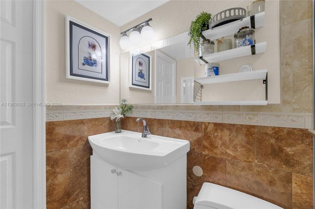 17101 NW 57th Avenue 110, Miami Gardens, FL 33055