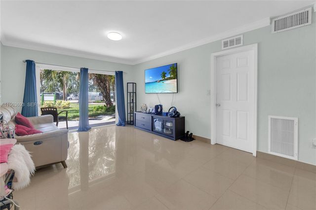 17101 NW 57th Avenue 110, Miami Gardens, FL 33055