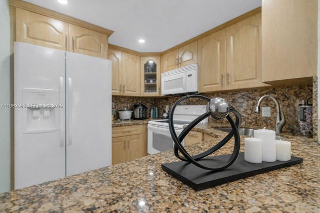 17101 NW 57th Avenue 110, Miami Gardens, FL 33055