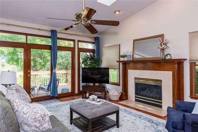 30 Heatherglen Court, Springboro, OH 45066