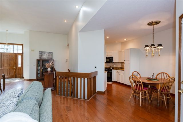 30 Heatherglen Court, Springboro, OH 45066
