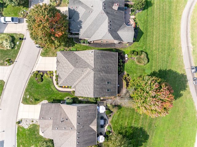 30 Heatherglen Court, Springboro, OH 45066