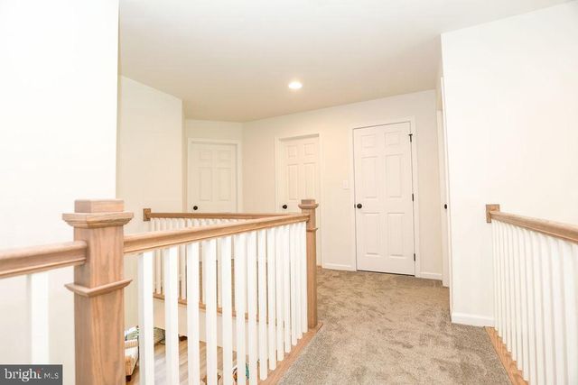 5202 MOUNTAINVIEW DR, Harrisburg, PA 17112