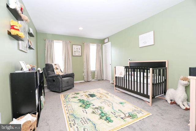 5202 MOUNTAINVIEW DR, Harrisburg, PA 17112