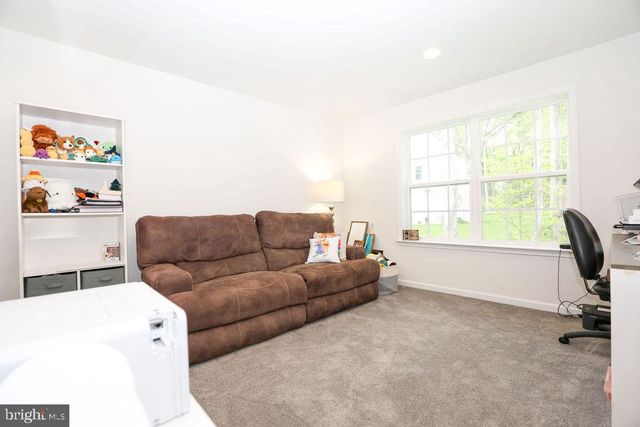 5202 MOUNTAINVIEW DR, Harrisburg, PA 17112