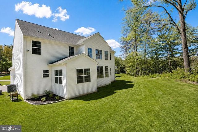 5202 MOUNTAINVIEW DR, Harrisburg, PA 17112