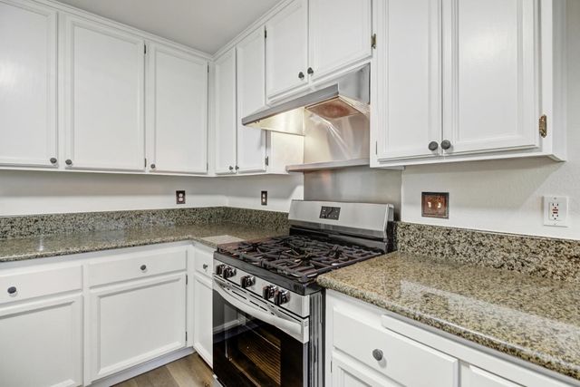 9247 Palmerson Dr, Antelope, CA 95843