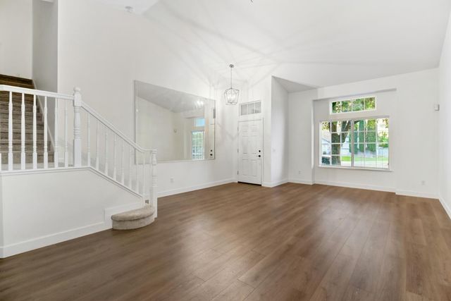 9247 Palmerson Dr, Antelope, CA 95843