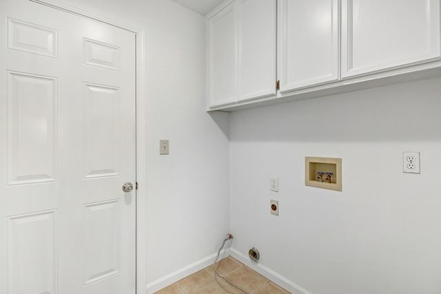 9247 Palmerson Dr, Antelope, CA 95843