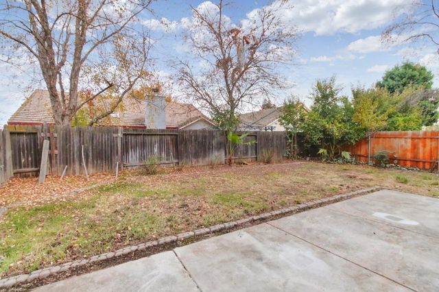 9247 Palmerson Dr, Antelope, CA 95843