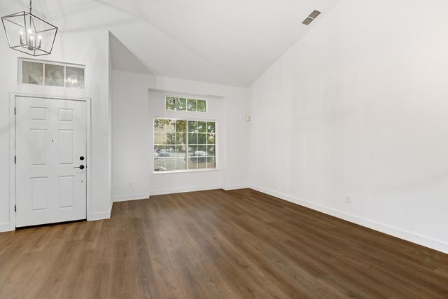 9247 Palmerson Dr, Antelope, CA 95843