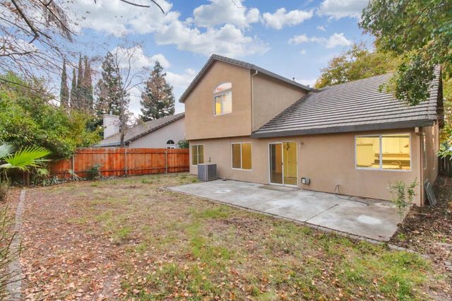 9247 Palmerson Dr, Antelope, CA 95843