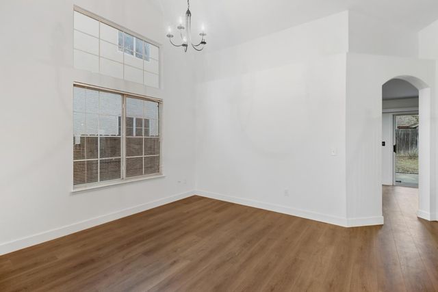 9247 Palmerson Dr, Antelope, CA 95843