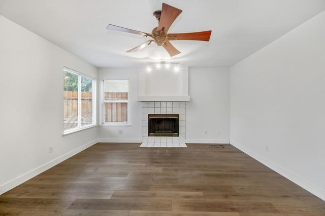 9247 Palmerson Dr, Antelope, CA 95843