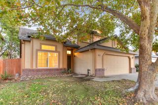 9247 Palmerson Dr, Antelope, CA 95843