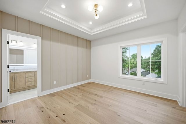 12 Tilden Ct, Livingston Twp., NJ 07039