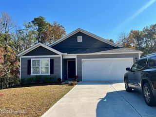 421 High Ridge Court, Sneads Ferry, NC 28460