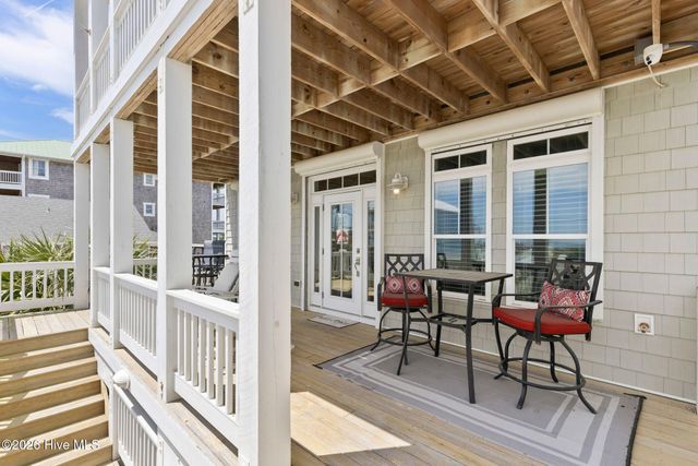 1401 Carolina Beach Avenue N, Carolina Beach, NC 28428