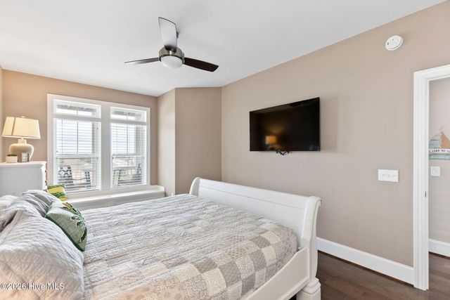 1401 Carolina Beach Avenue N, Carolina Beach, NC 28428