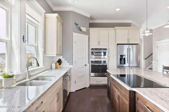 1401 Carolina Beach Avenue N, Carolina Beach, NC 28428