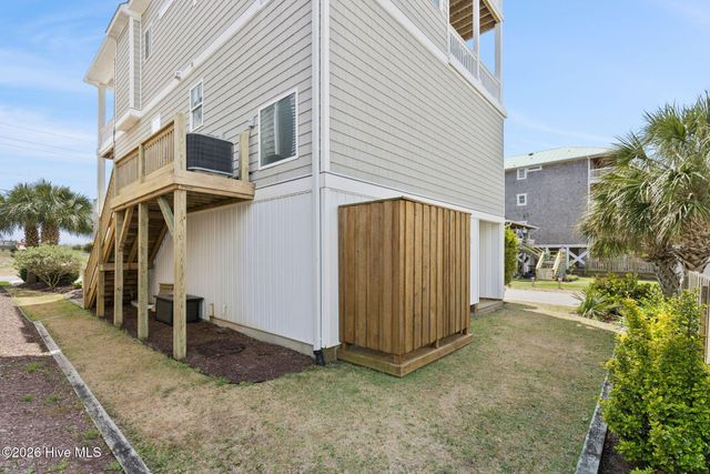 1401 Carolina Beach Avenue N, Carolina Beach, NC 28428