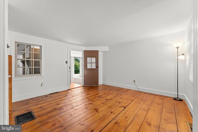 40 S CANAL ST, Yardley, PA 19067