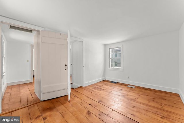 40 S CANAL ST, Yardley, PA 19067