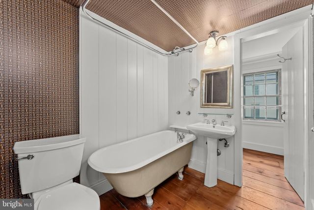 40 S CANAL ST, Yardley, PA 19067