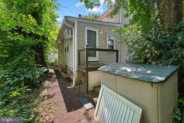 40 S CANAL ST, Yardley, PA 19067
