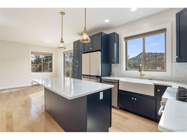 142 Hackamore Dr, Florissant, CO 80816