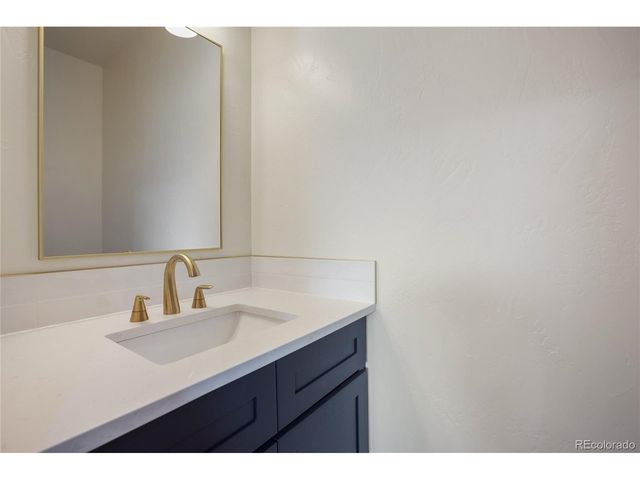 142 Hackamore Dr, Florissant, CO 80816