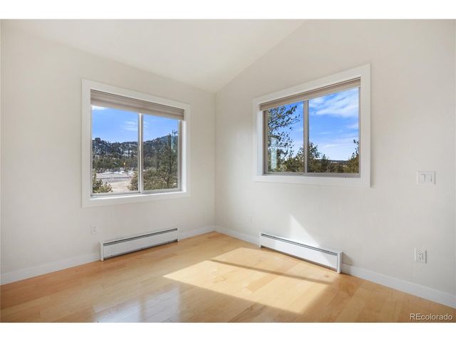 142 Hackamore Dr, Florissant, CO 80816