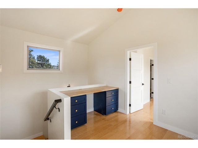 142 Hackamore Dr, Florissant, CO 80816