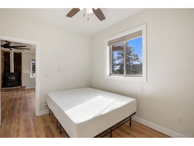 142 Hackamore Dr, Florissant, CO 80816