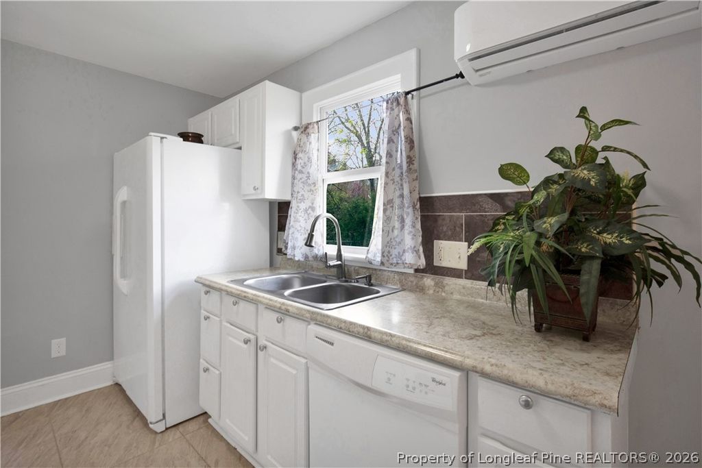 326 Hawley Lane, Fayetteville, NC 28301 — photo 10