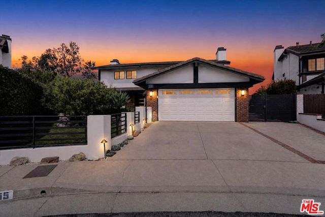 2355 Branden Street, Los Angeles, CA 90026