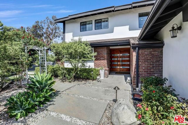 2355 Branden Street, Los Angeles, CA 90026