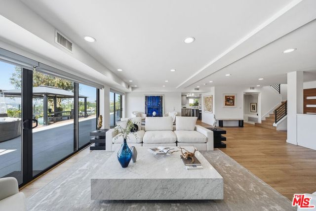 2355 Branden Street, Los Angeles, CA 90026