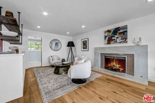 2355 Branden Street, Los Angeles, CA 90026