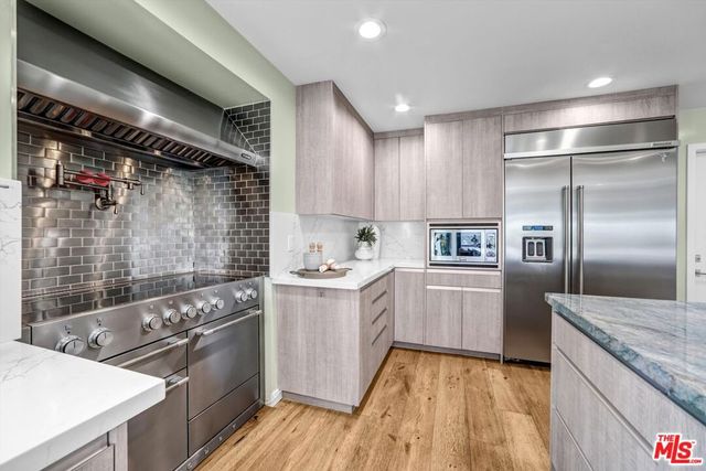 2355 Branden Street, Los Angeles, CA 90026