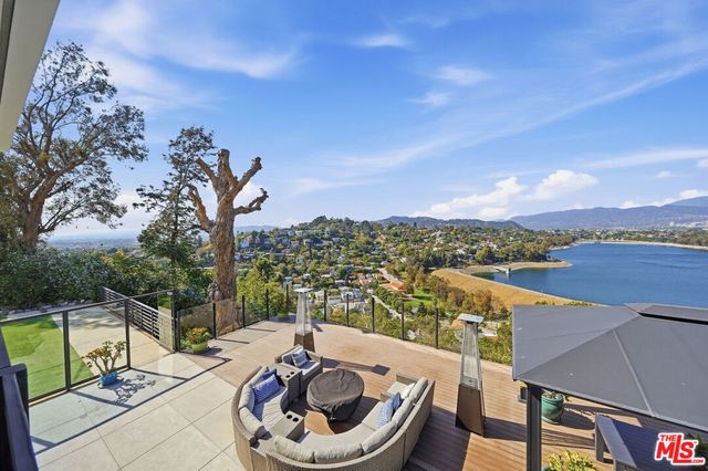 2355 Branden Street, Los Angeles, CA 90026