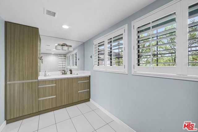 2355 Branden Street, Los Angeles, CA 90026