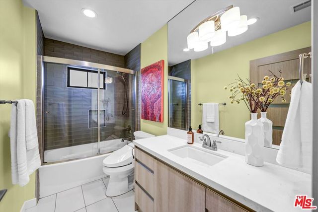 2355 Branden Street, Los Angeles, CA 90026