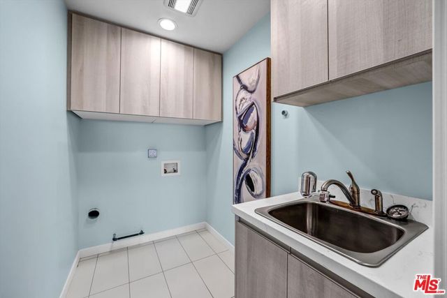 2355 Branden Street, Los Angeles, CA 90026