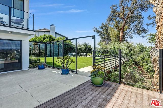 2355 Branden Street, Los Angeles, CA 90026