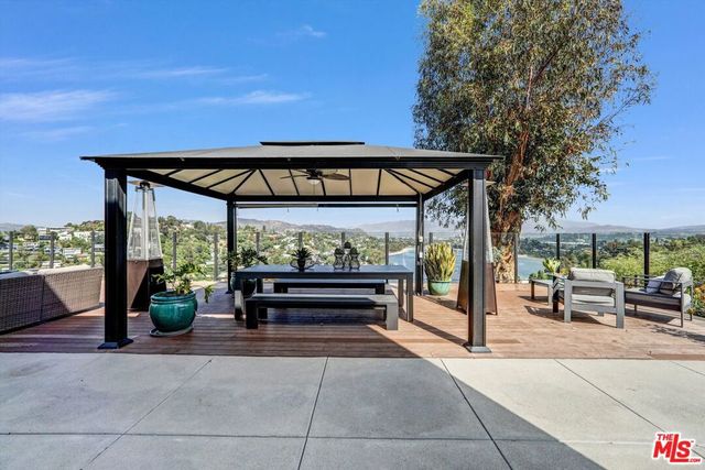 2355 Branden Street, Los Angeles, CA 90026