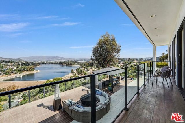 2355 Branden Street, Los Angeles, CA 90026