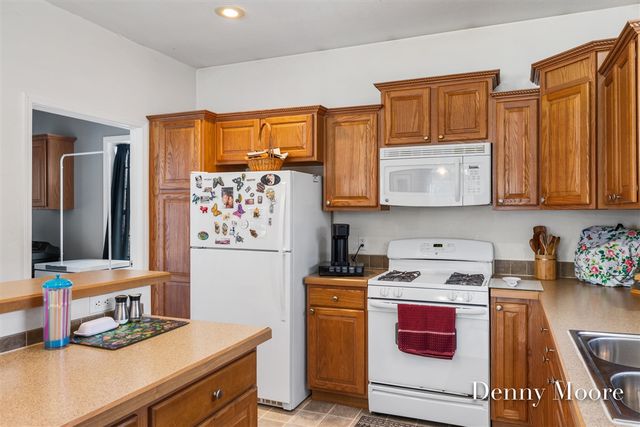 516 131st Avenue, Wayland, MI 49348