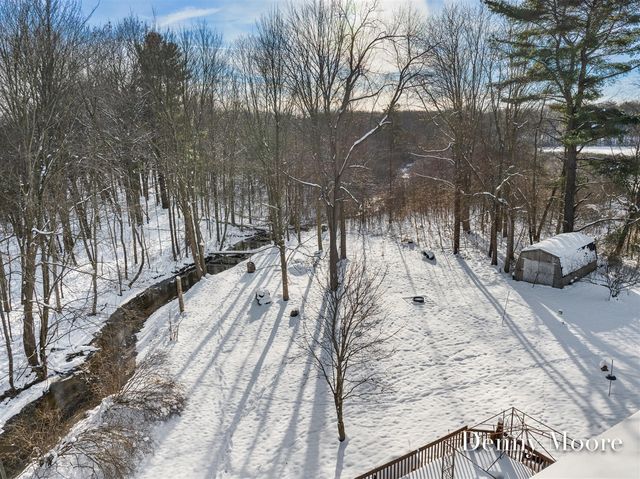 516 131st Avenue, Wayland, MI 49348